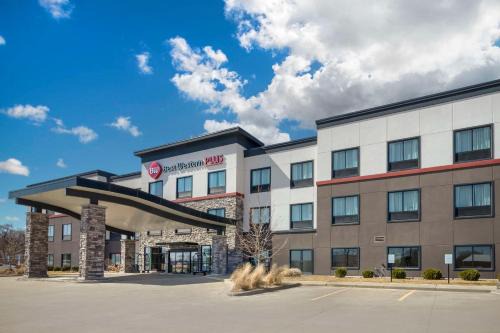 La Crescent Hotel | Best Western Plus LaCrescent - LaCrosse