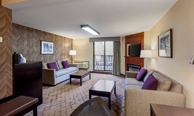 Peterborough Hotel | Best Western Plus Otonabee Inn