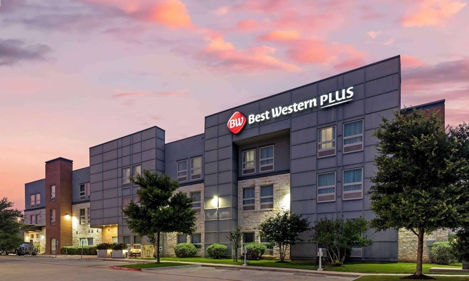 Pflugerville Hotel | Best Western Plus Pflugerville