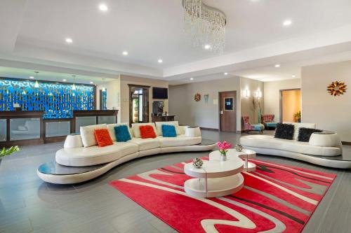 Pleasanton Hotel | Best Western Plus Pleasanton Hotel