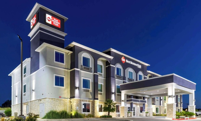 Pleasanton Hotel | Best Western Plus Pleasanton Hotel