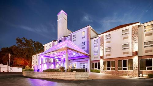 Sandusky Hotel | Best Western Plus Sandusky Hotel & Suites
