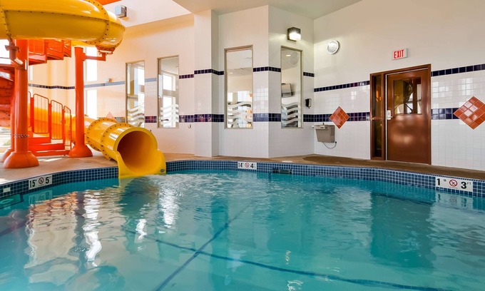 South Lethbridge Hotel | Best Western Plus Service Inn & Suites