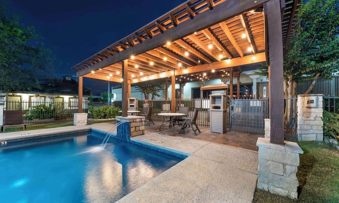 Burnet Hotel | Best Western Post Oak Inn