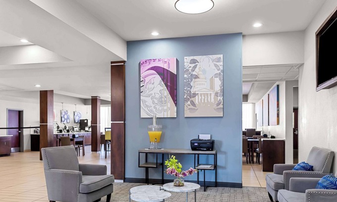 Hazelwood Hotel | Best Western St. Louis Airport North Hotel & Suites