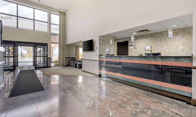 Columbus Hotel | Best Western Suites