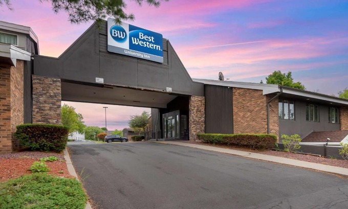 Ithaca Hotel | Best Western University Inn
