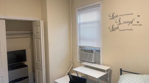Queens House | Bethel