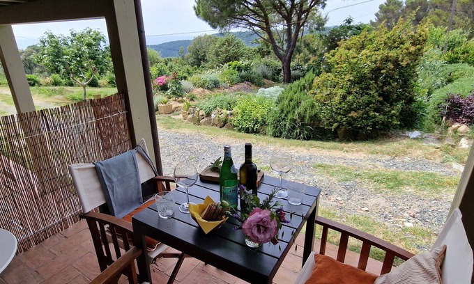 Rosignano Marittimo Apartment | Betta seaview garden, on the tuscan hills, 10 minutes from the beach