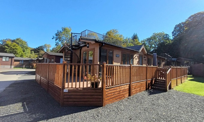 Troutbeck Bridge Cabin | Betteridge View Lodge - a holiday lodge that sleeps 6 guests in 3 bedrooms