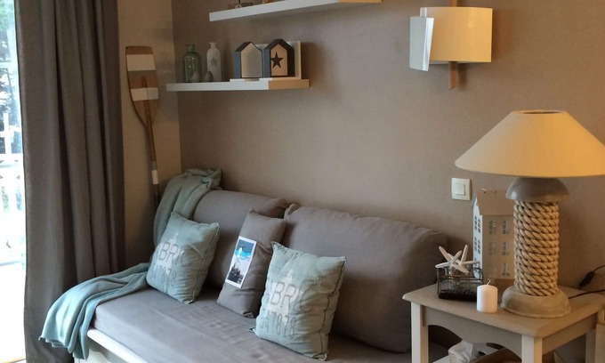 Arzon Apartment | Between BEACH and PORT CROUESTY Superb DUPLEX, 1 parental bedroom, bathroom, shower room, Terrace