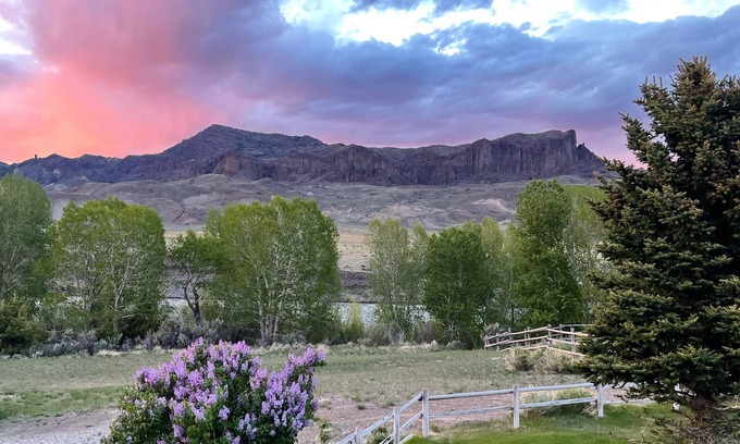 Cody House | Between Cody & Yellowstone Lodging & Fishing on The Shoshone River (Listing #2)