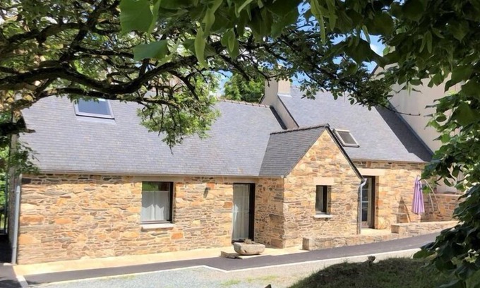 Guiclan House | Between land and sea, holiday home in the hinterland of the bay of Morlaix