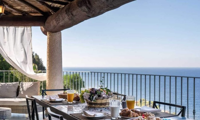 Villaggio delle Mimose Villa | Between The Sky And Sea Villa With Sea View