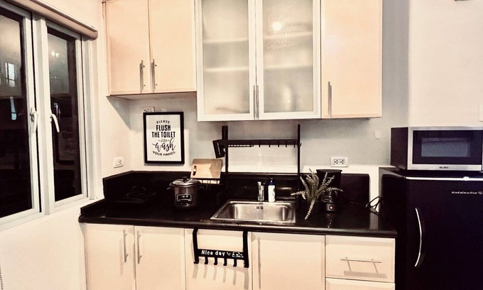 Pinagsama Apartment | BGC - Fort Mckinley Condo