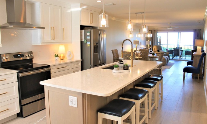 Boca Grande Condo | BGN 2 - openings May& June! ! Discounted rates. Back door leads to dock.