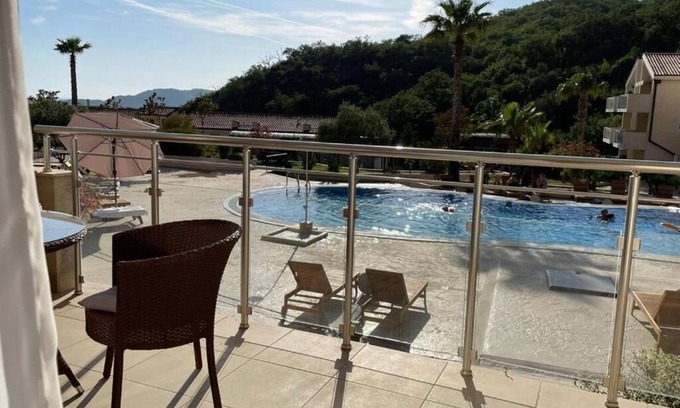 Przno Apartment | BH One bedroom Apartment - shared pool