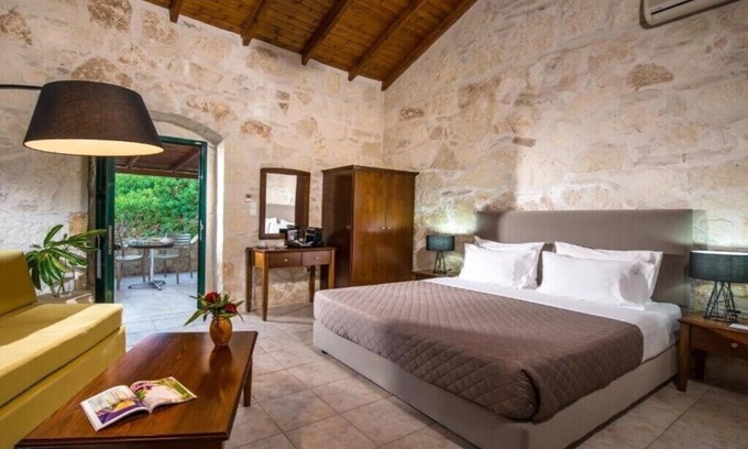 Agia Pelagia Hotel | BH132 - C - Suite Heraklion