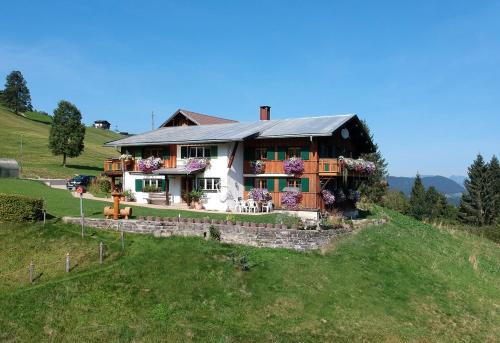Hirschegg House | bi dr Gondamaika