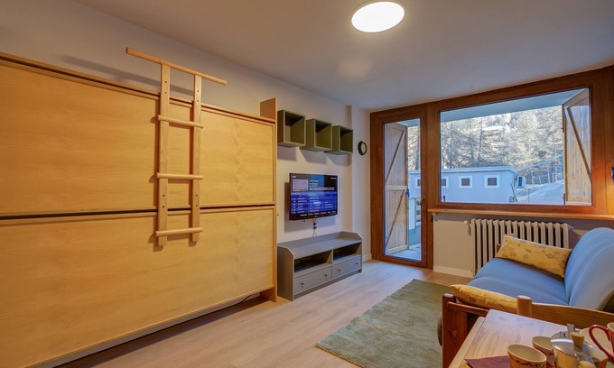Sauze d'Oulx Apartment | Bianca's Studio 500m From Ski, Sauze d'Oulx, Italy