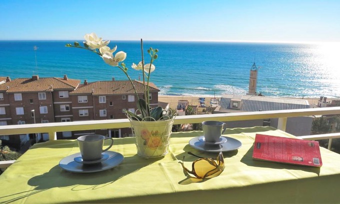 Montgat Apartment | Bianca Seaview & Beach Apartment