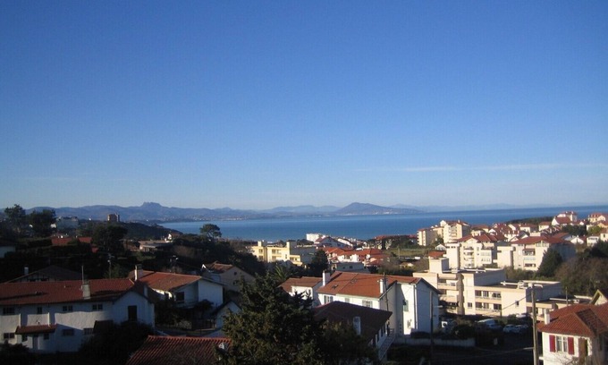 Biarritz Apartment | Biarritz, 3-room apartment, sea and mountain view