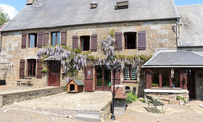 Champ-du-Boult House | Bienvenue à La Sélinière !