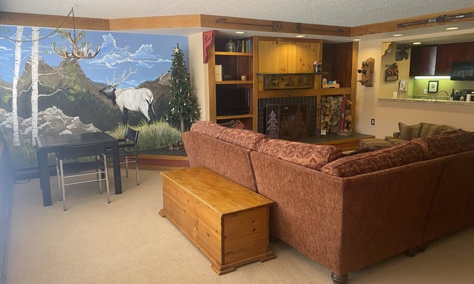 Lakeside Village Condo | Big 2bd/2ba 5 beds, free parking, close to ski lift, New to VRBO, 4.85 *rating