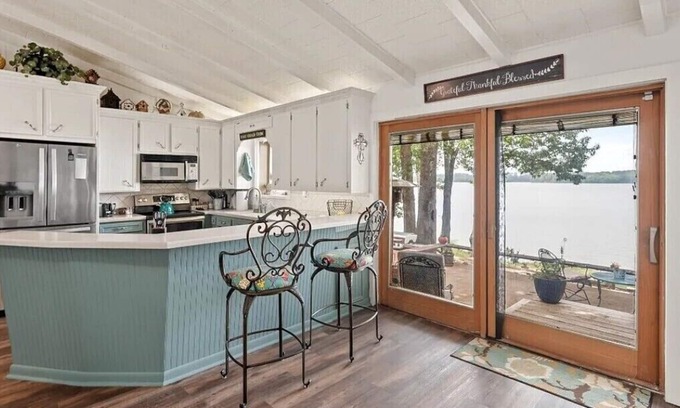 Winnsboro Cabin | Big Bass Lodge