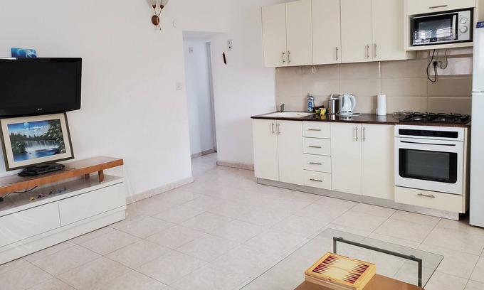 Petah Tikva Apartment | big bright apt near beylinson/ schneider/sharon hospital petach tikva