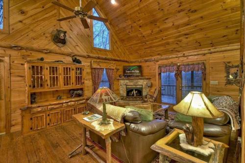 Cherry Log House | Big Buck Lodge