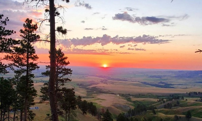 Story Cabin | Big Horn Hideaway House: 4 bedrooms, 100-mile view