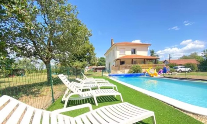 Lamonzie-Saint-Martin House | Big house with swimming pool and A/C, quiet and peaceful area
