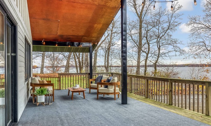 Detroit Lakes House | Big Pelican lakefront relaxation oasis w/serene outdoors & min. from D.L.!