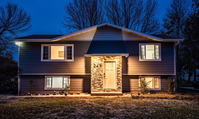 Lockwood House | Big Sky Hotelier - Outstanding Sauna House