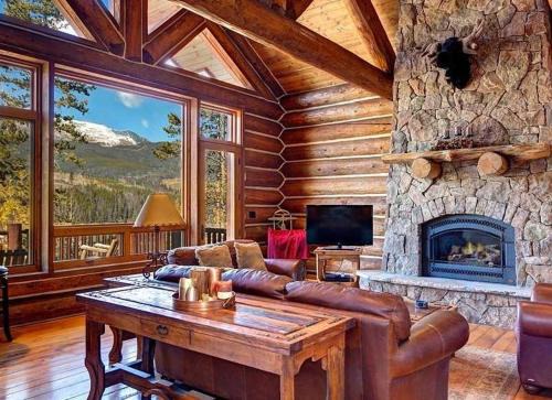 The Highlands House | Big Timber Lodge by Ski Country Resorts
