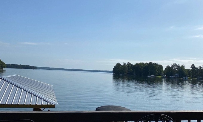 Eclectic House | Big Water View!