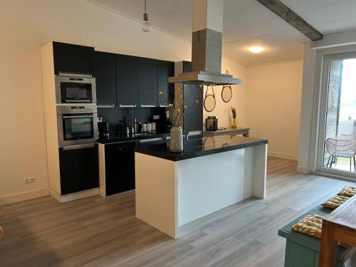 Dirkshorn Apartment | Bij het meertje!