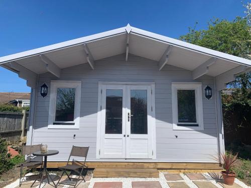 Whitstable Cabin | Bijou Bunker