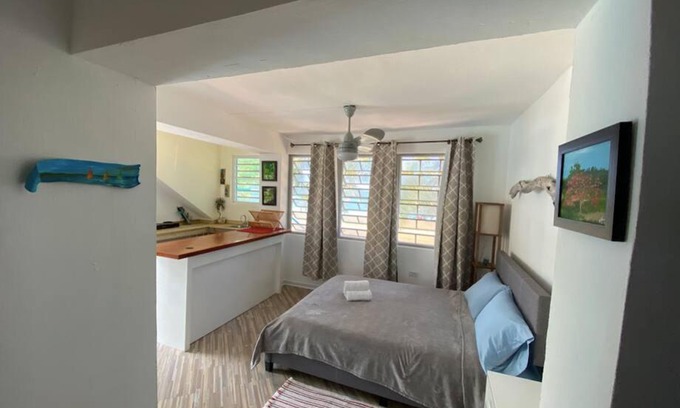 Jacaboa Apartment | Bilimbi Beachfront Farmstay w Pool