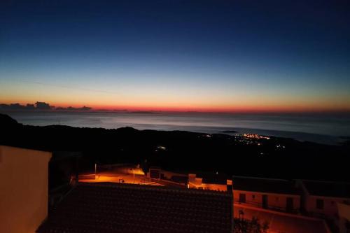 Trinita d'Agultu Apartment | Bilocale vista mare con area cortilizia privata