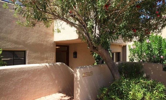 Biltmore Courts Condo | Biltmore Area Condo - Best Phoenix has to offer