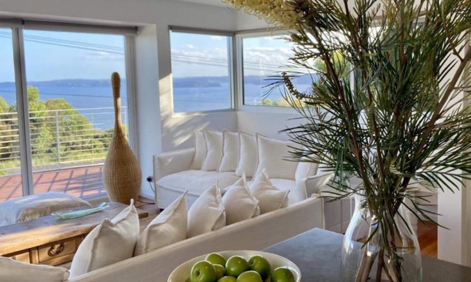 Killcare Heights House | 'Binalong House' by Accom Holidays