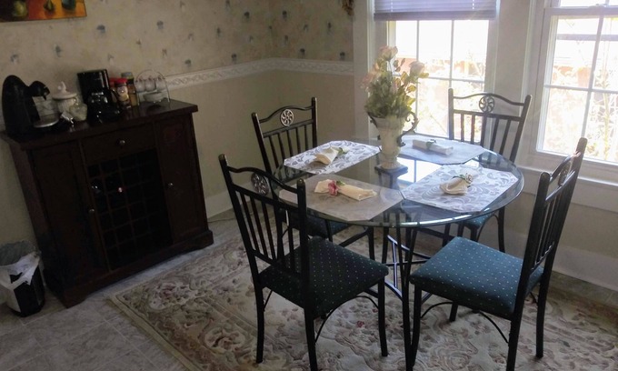New Albany Apartment | Binghamton Vestal Heights, 1 bed 1bath