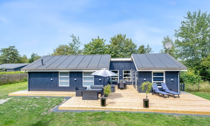 Bøtø By House | "Binta" - 800m from the sea by Interhome
