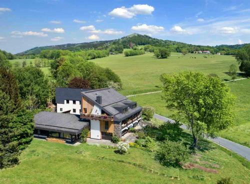Poppenhausen House | Bio-Gästehaus Rhöndistel