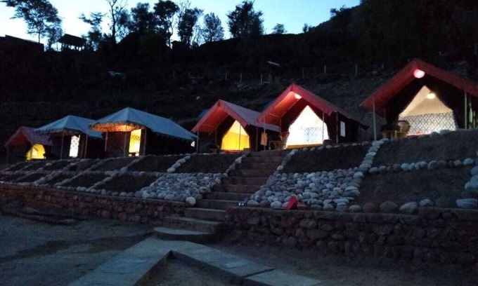 Bir RV Rental | bir camps riverside camps