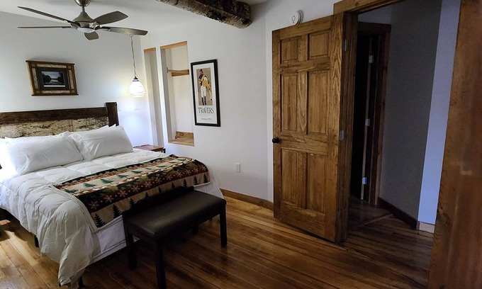 Saranac Lake Apartment | Birch Suite at Colden Lodge A Cozy Private 1Br Suite With Hot Tub on Lake Flower
