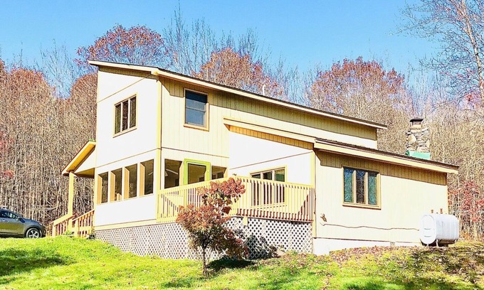 Fleischmanns House | Birch Tree Lodge - Cozy Cabin Getaway in the Catskills