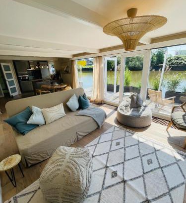 Hamelin Boat Rental | "Birdie Boat" Hausboot direkt auf der Weser